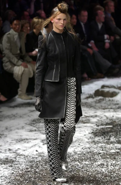Look 25
